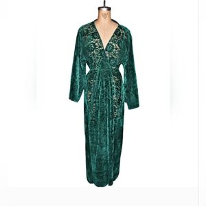 Velvet Green Floral Kimono Robe/ Jacket Dress.